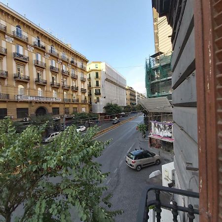Dormire A Napoli Centro Holiday House Casa Vacanza Eksteriør billede