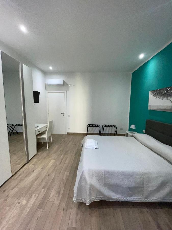 Dormire A Napoli Centro Holiday House Casa Vacanza Eksteriør billede