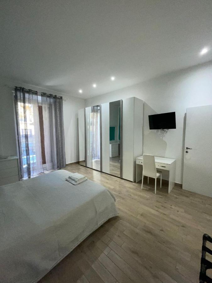 Dormire A Napoli Centro Holiday House Casa Vacanza Eksteriør billede