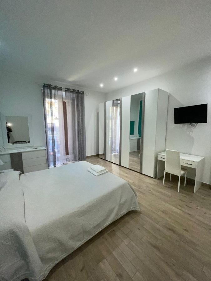 Dormire A Napoli Centro Holiday House Casa Vacanza Eksteriør billede