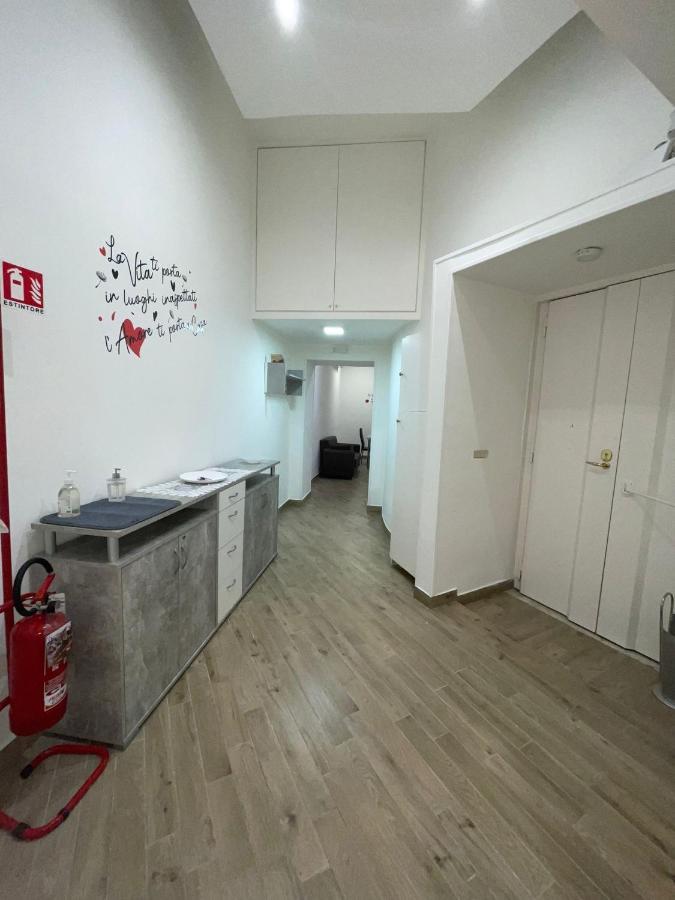 Dormire A Napoli Centro Holiday House Casa Vacanza Eksteriør billede
