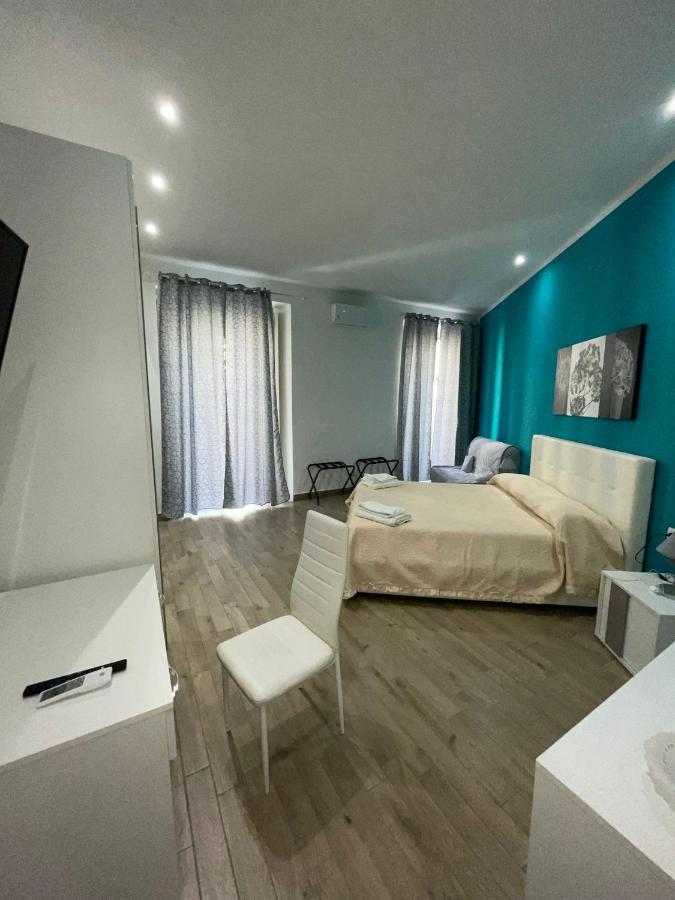 Dormire A Napoli Centro Holiday House Casa Vacanza Eksteriør billede