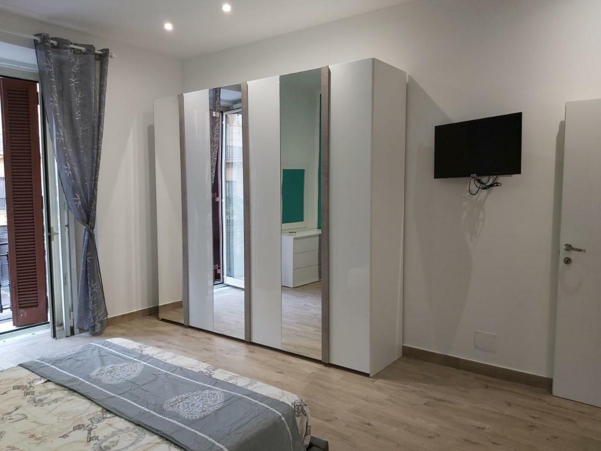 Dormire A Napoli Centro Holiday House Casa Vacanza Eksteriør billede