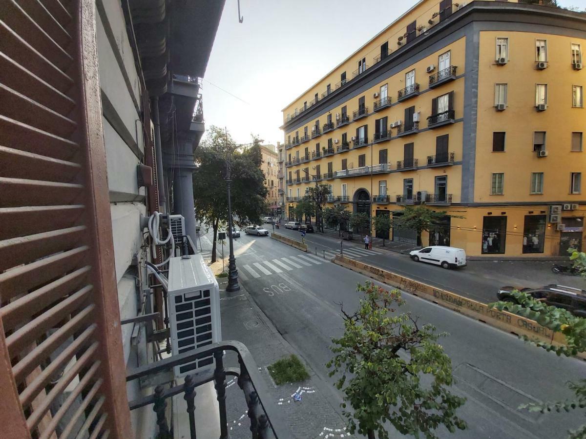 Dormire A Napoli Centro Holiday House Casa Vacanza Eksteriør billede